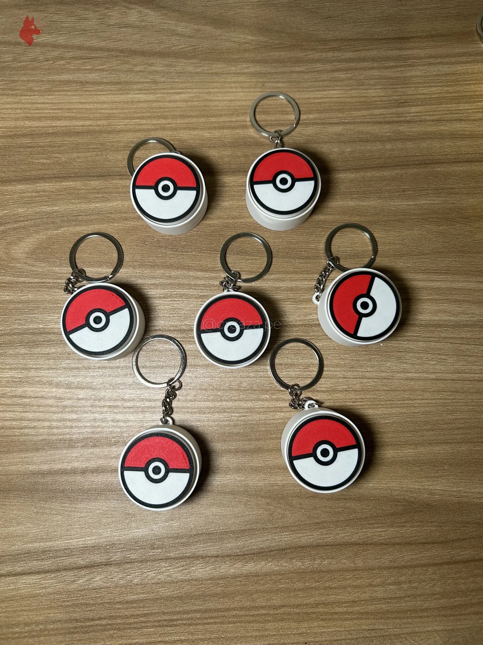 Llavero Clicker Poké Ball personalizado — Creaza Perú