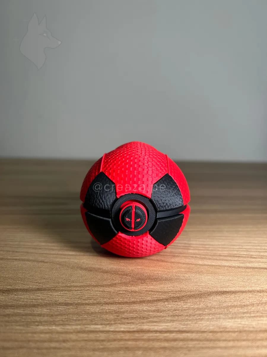Pokebola Deadpool personalizado — Creaza Perú